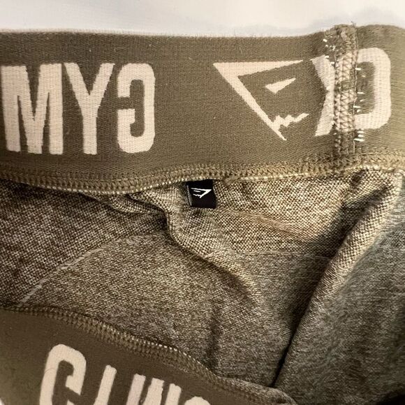 GymShark Leggings  - Picture 2 of 3